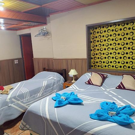 Residencial Arcoiris Hotel Puerto Iguazu Exterior photo